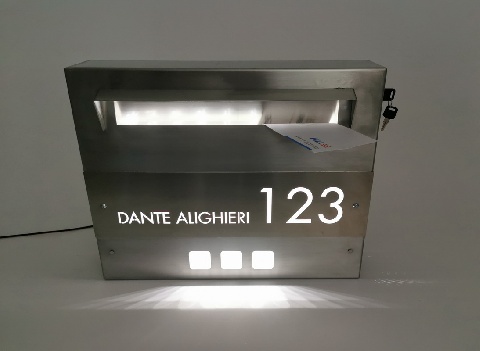 con illuminazione interna